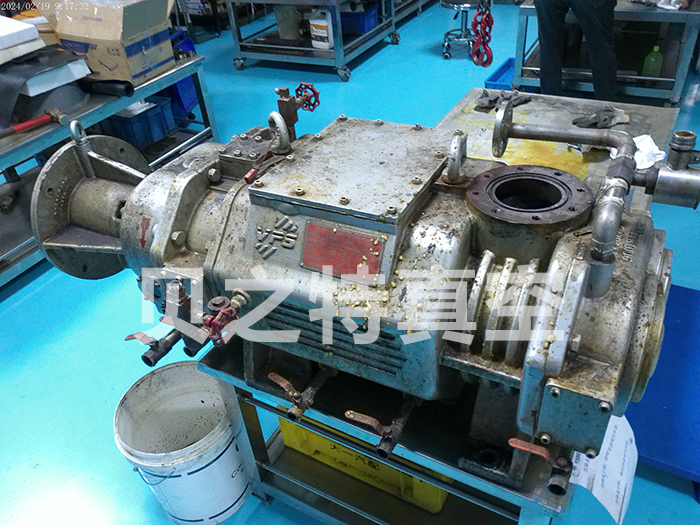 VPS干式螺桿真空泵維修 01.jpg